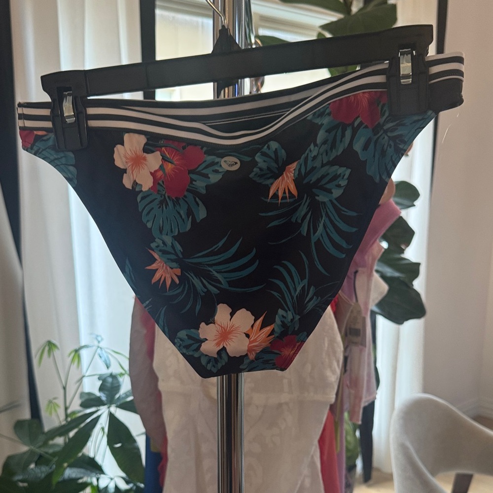 Roxy Black Floral Bikini Bottom